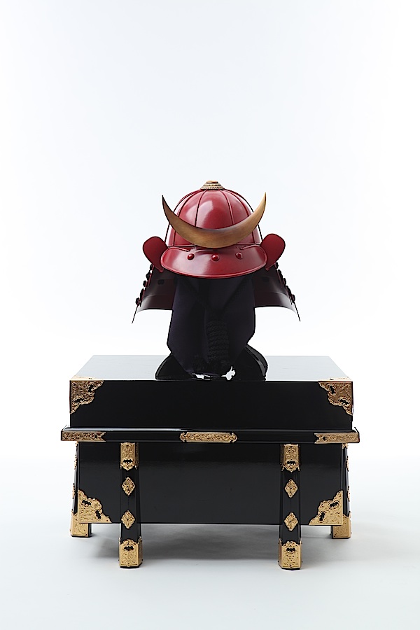 等身大】黒糸威 赤桶側 二枚胴具足（時代付け仕上げ） | 甲冑工房 武寿