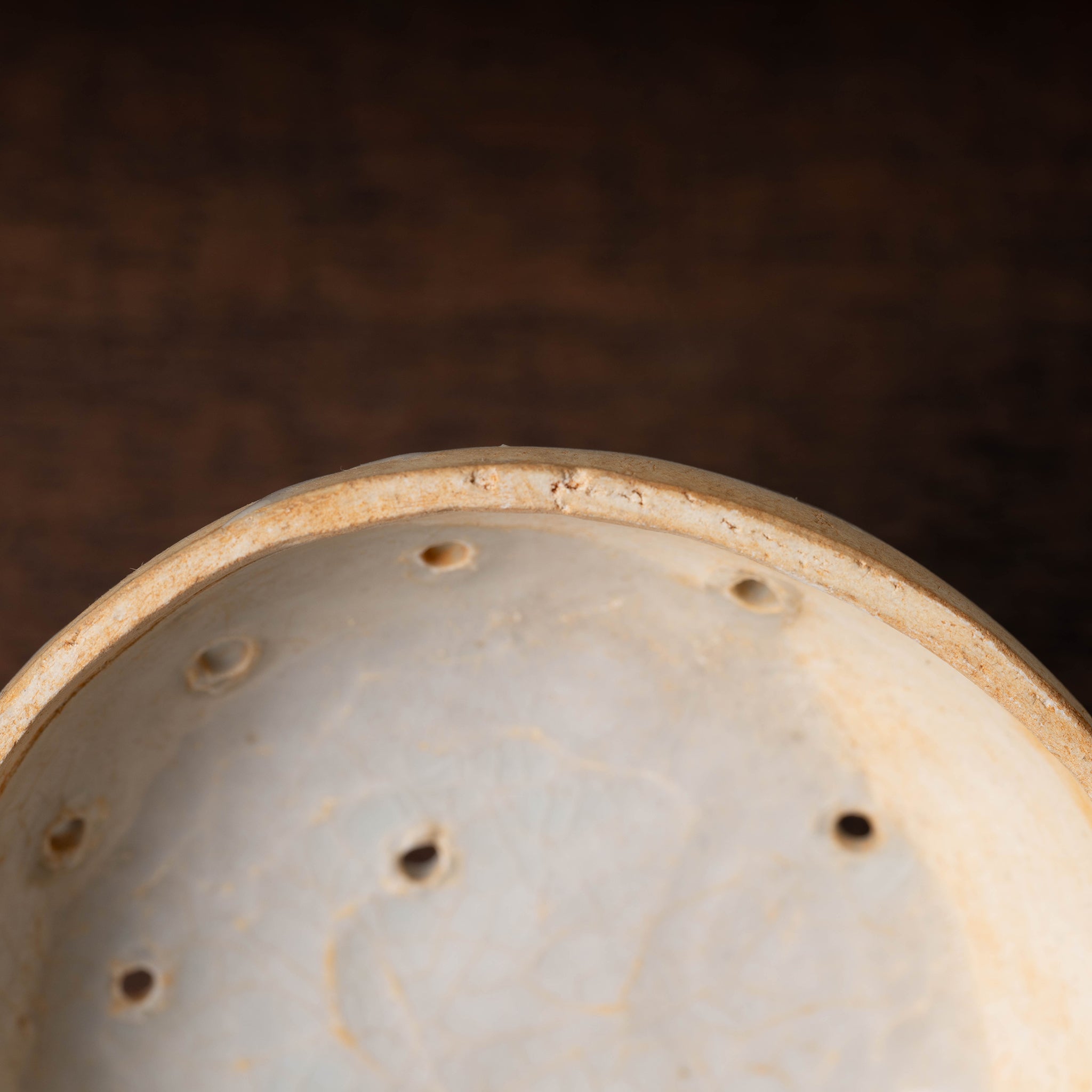 唐代 景徳鎮 白磁馬蓋付三足香炉 – 燦禾 SANKA