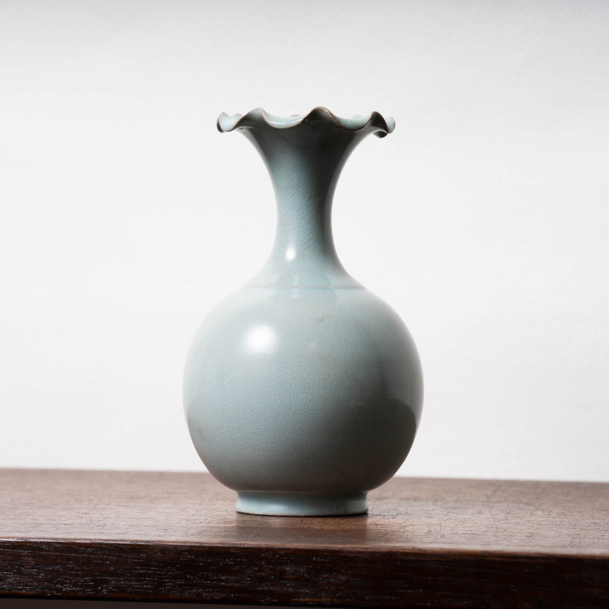 北宋 汝窯青磁花口瓶 – 燦禾 SANKA