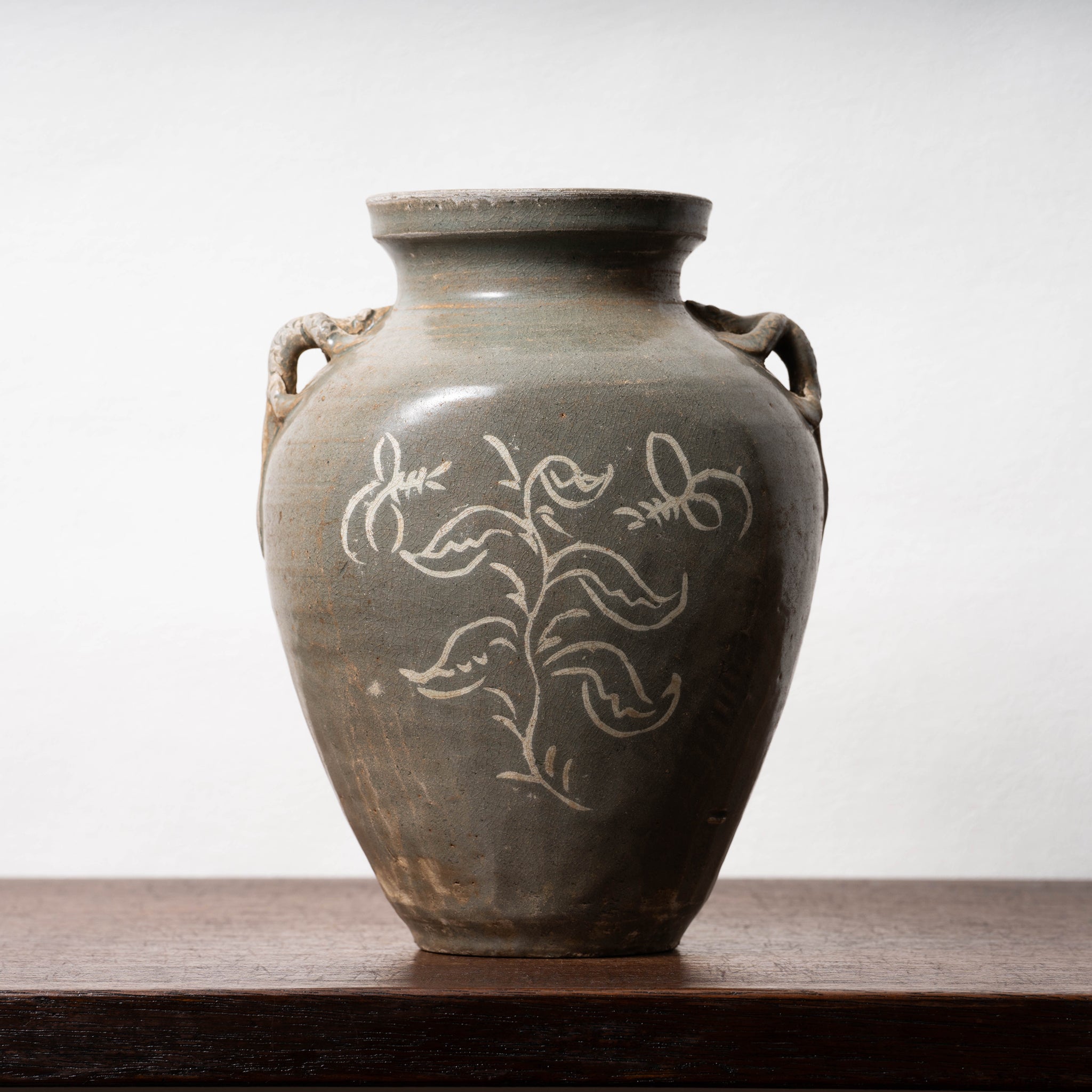 高麗 青磁象嵌草花文獣耳扁壺 – 燦禾 SANKA