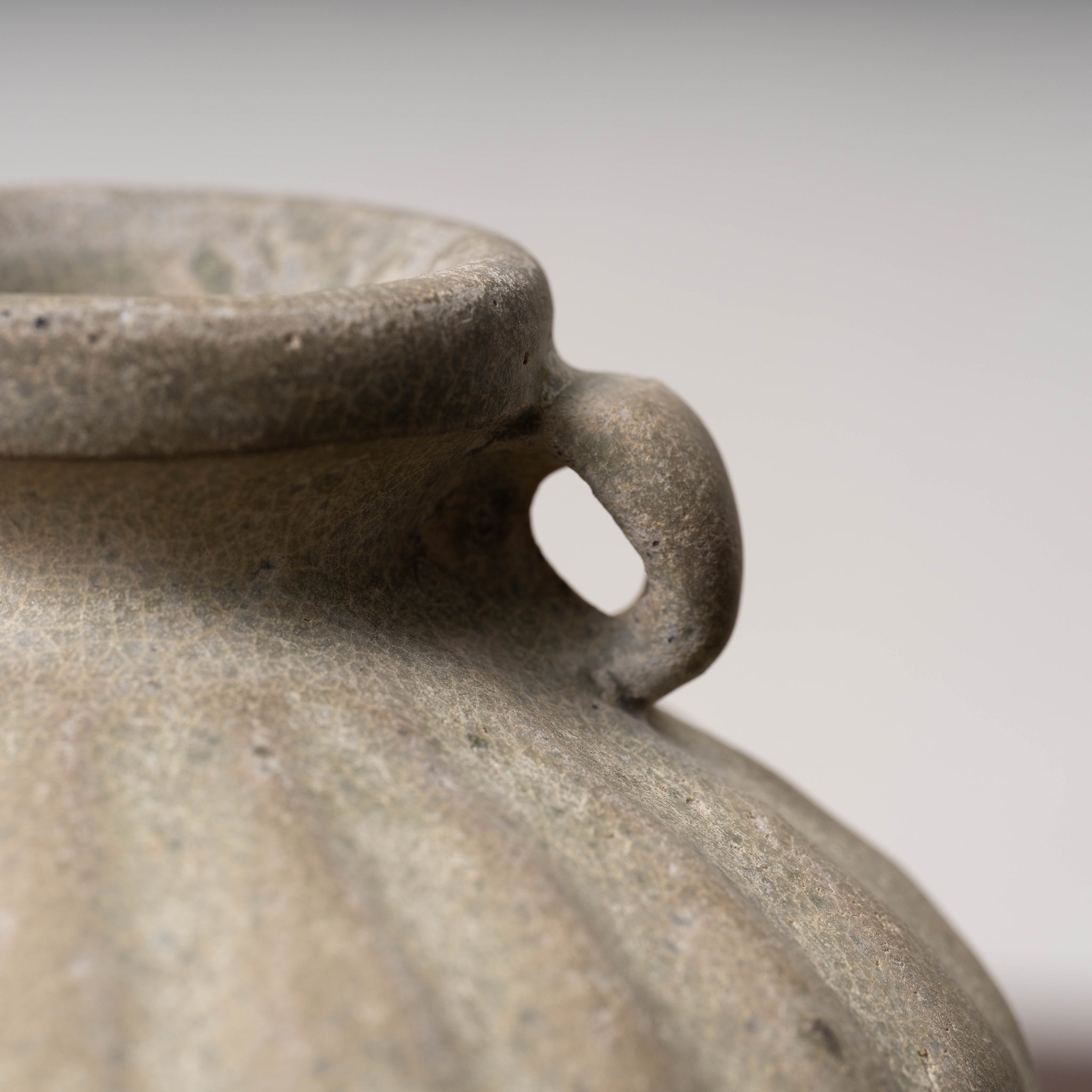 褐釉双耳小壺 タイ アンティーク 骨董 スコタイ R1394ダM 褐釉双