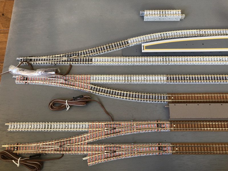 メイン駅の線路敷設工事1回目【Nゲージ敷設工事3】 – 鉄道模型&鉄道