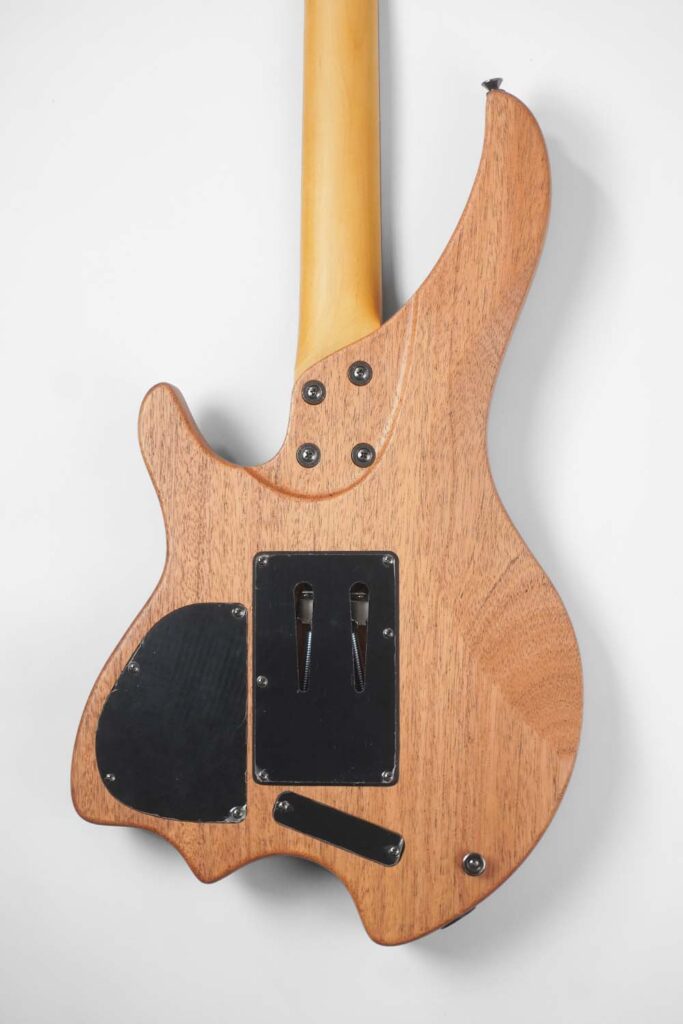 Seed Kirin 桜村眞 モデル | Sago New Material Guitars