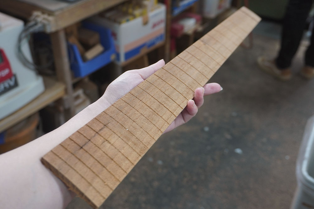 指板用木材の選び方・特徴 | Sago New Material Guitars