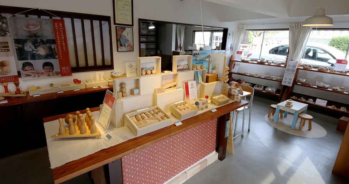 来年は飛躍の年となりますように 干支の卯こまを生産中 | ニュース