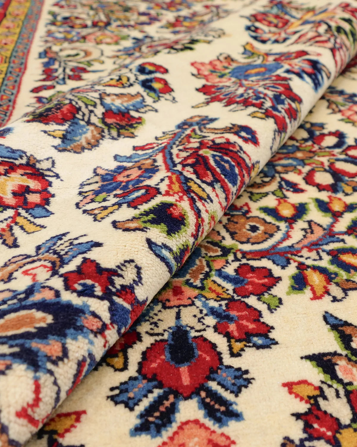 ペルシャ絨毯 サルーク産 約143cm x 230cm｜SATHI RUGS