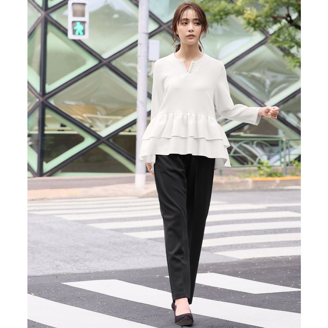 フロリア Flolia ティアードフリルブラウス テーパードパンツ 2点