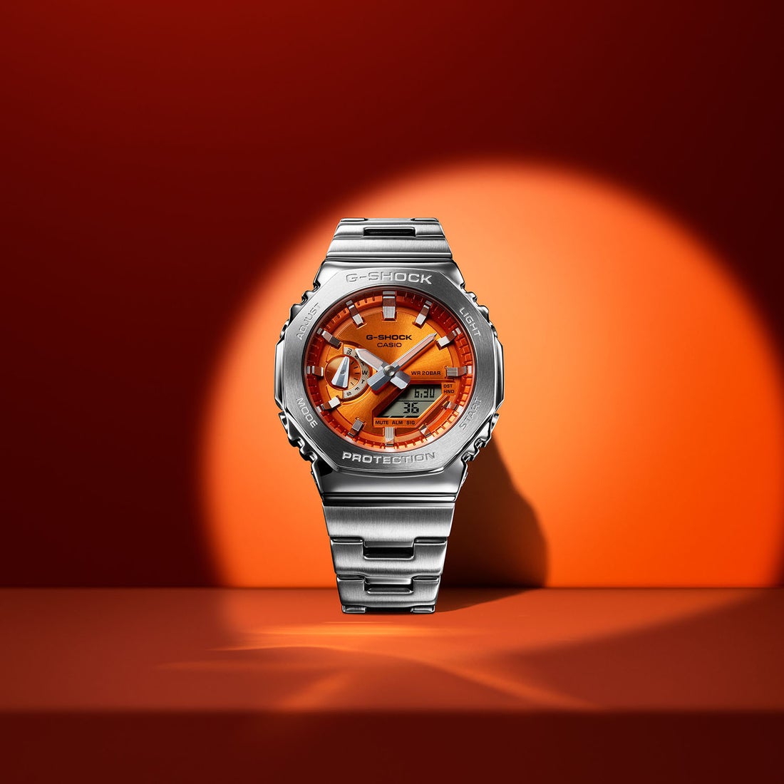 G-SHOCK】オクタゴンベゼル / GM-2110D-4AJF （オレンジ） -靴