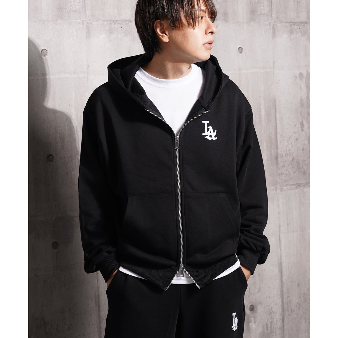 ワンフォークロージング 1111clothing LA ロゴ刺繍 ショート丈 ダブル