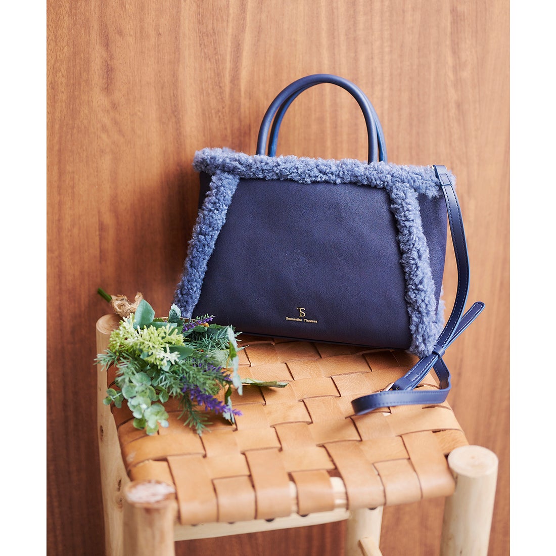 サマンサタバサ Samantha Thavasa スウェード調ボアハンドバッグ