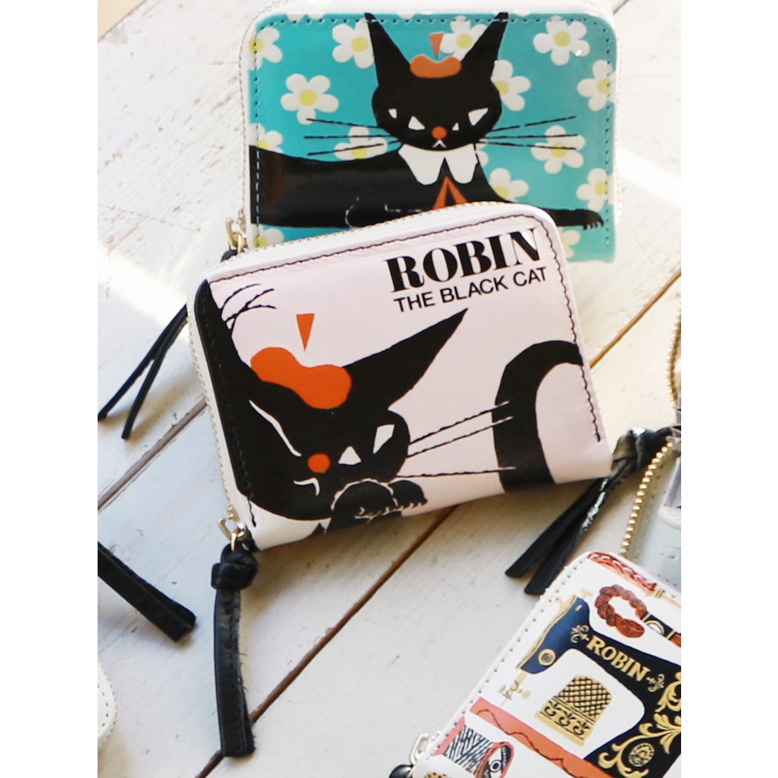 ペルケ perche 黒ねこ意匠 ROBIN コラボ ジャバラカードウォレット