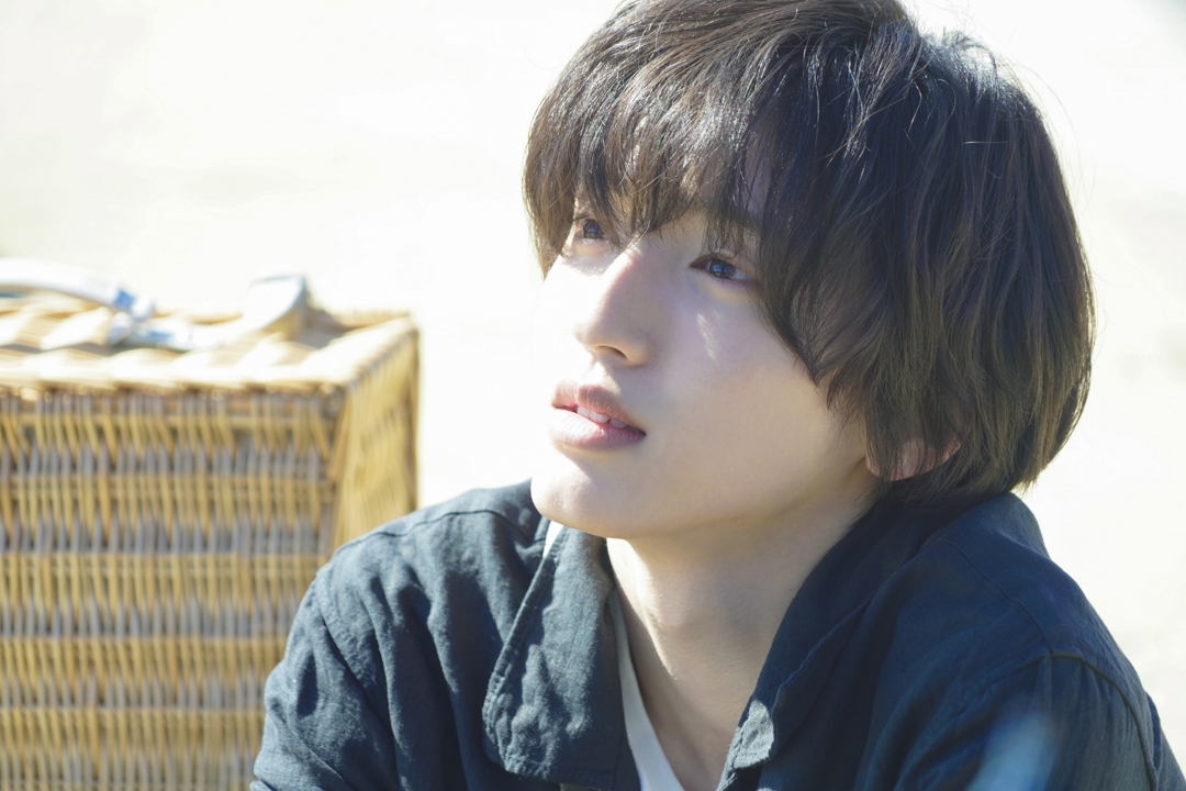 道枝駿佑(なにわ男子)×福本莉子 W 主演！映画『今夜、世界からこの恋が