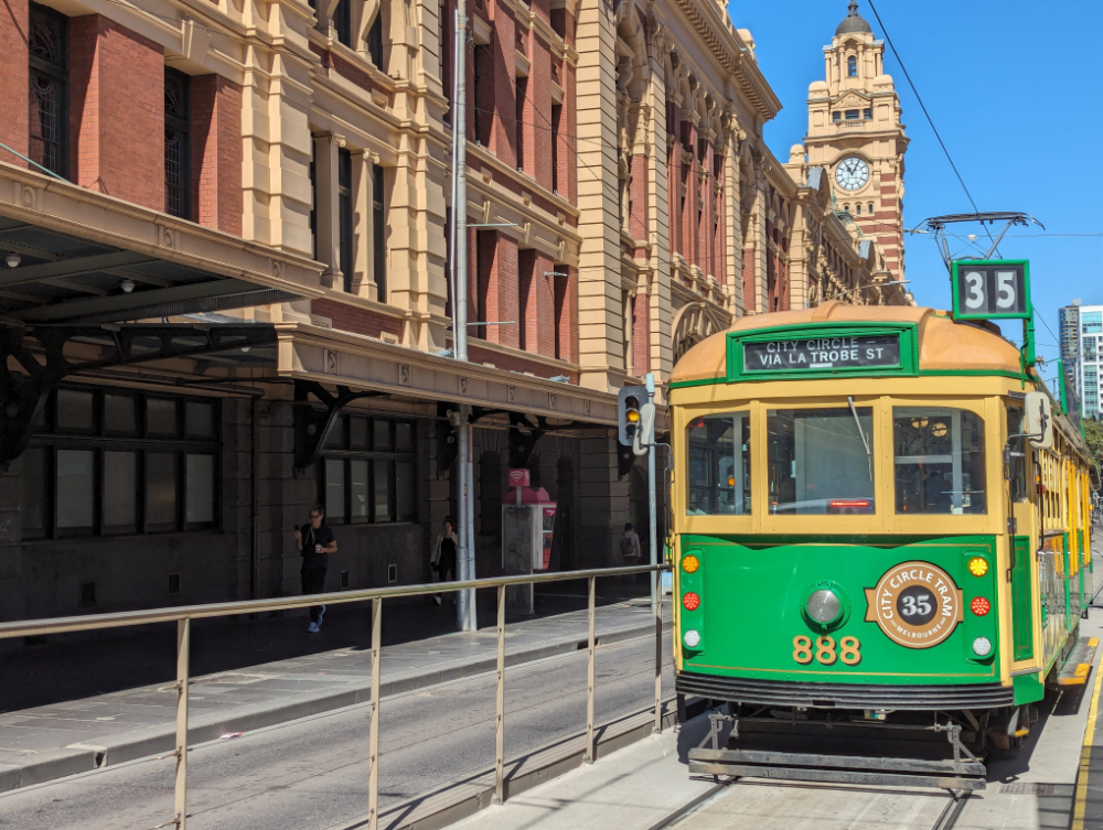 City Circle Tram: a free journey through Melbourne's CBD - Seniors