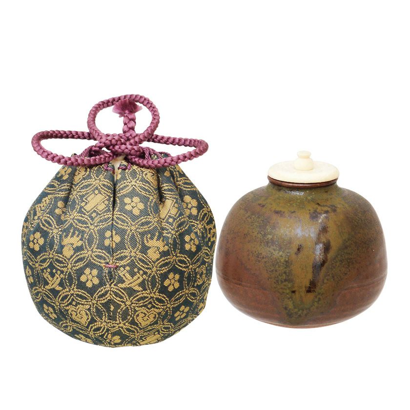 茶道具 茶入（ちゃいれ） 茄子茶入 仕覆：宗薫緞子、蓋 信水窯 | 千年