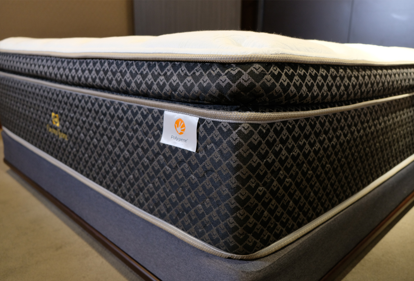 ガーナイトⅣ マットレス | 最高級マットレス・ベッドなら【公式