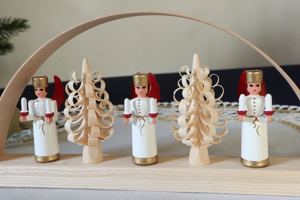 シュヴィップボーゲン 天使 – ドイツ・ザイフェンの木のおもちゃ seiffen