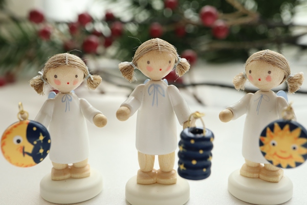 天使とランタン月 – ドイツ・ザイフェンの木のおもちゃ seiffen