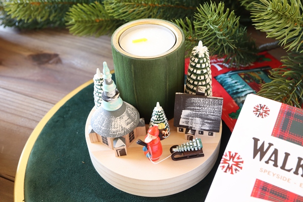 キャンドルスタンドサンタ – ドイツ・ザイフェンの木のおもちゃ seiffen