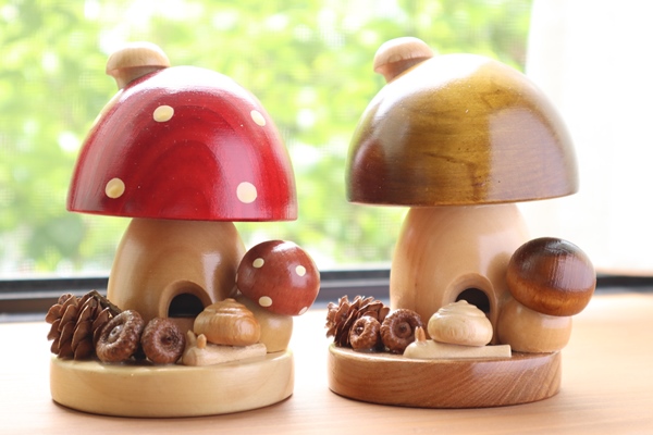 煙り出し ニセイロガワリ – ドイツ・ザイフェンの木のおもちゃ seiffen