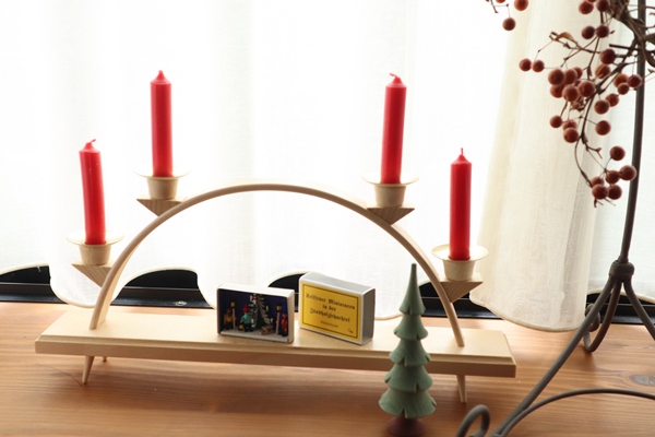 シュヴィップボーゲンの枠 – ドイツ・ザイフェンの木のおもちゃ seiffen