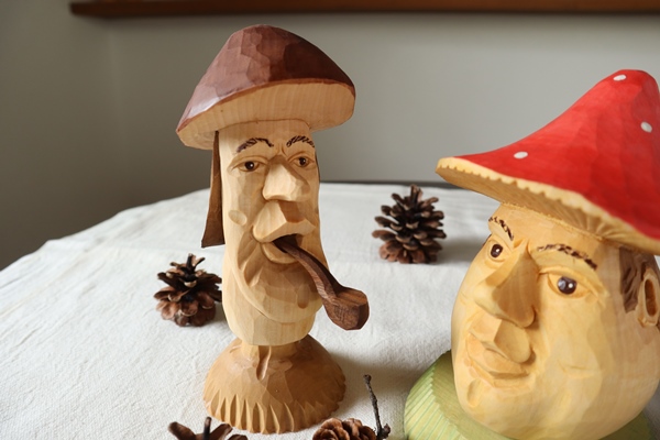 煙り出し ニセイロガワリ – ドイツ・ザイフェンの木のおもちゃ seiffen