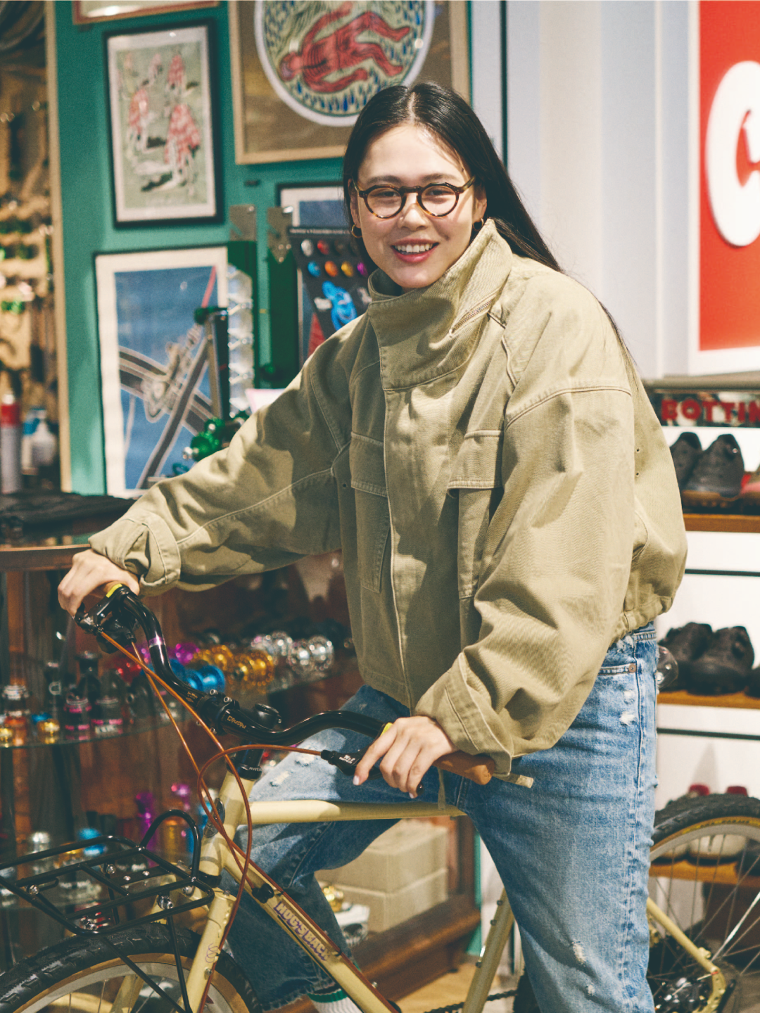 モデル・田中シェンさんが、カスタムバイク店〈Circles Tokyo〉へ潜入