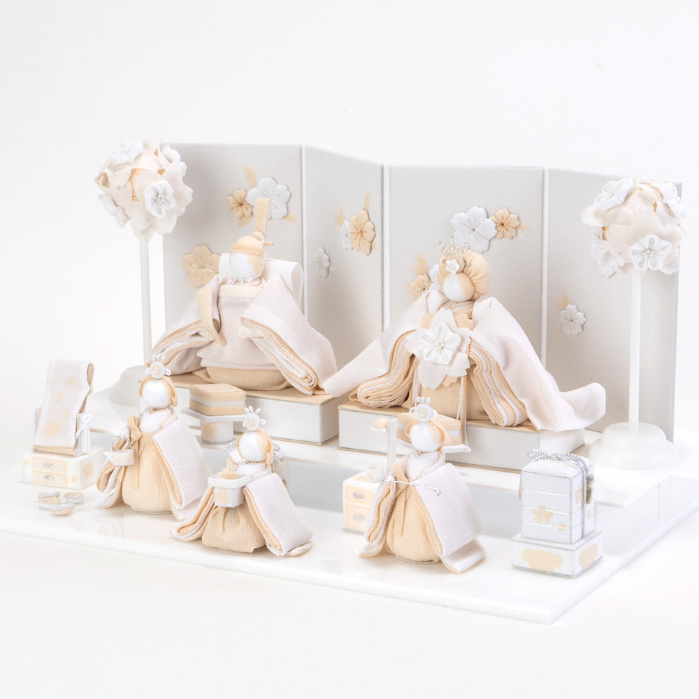 HAKI 白粋(ハキ) 雛人形・兜・五月人形・羽子板｜出産祝い・ベビー用品