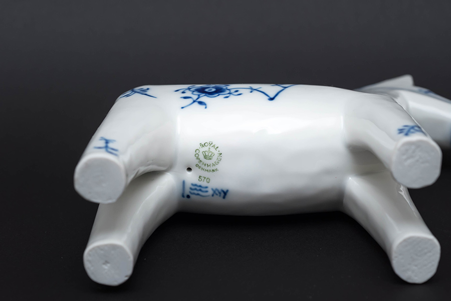 ブルーフルーテッド ホース フィギュリンを買い取りました｜ブランド