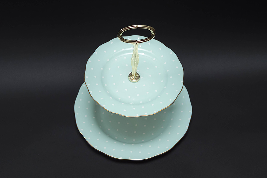 ロイヤル・アルバート ポルカローズ 2段トレイを買い取りました