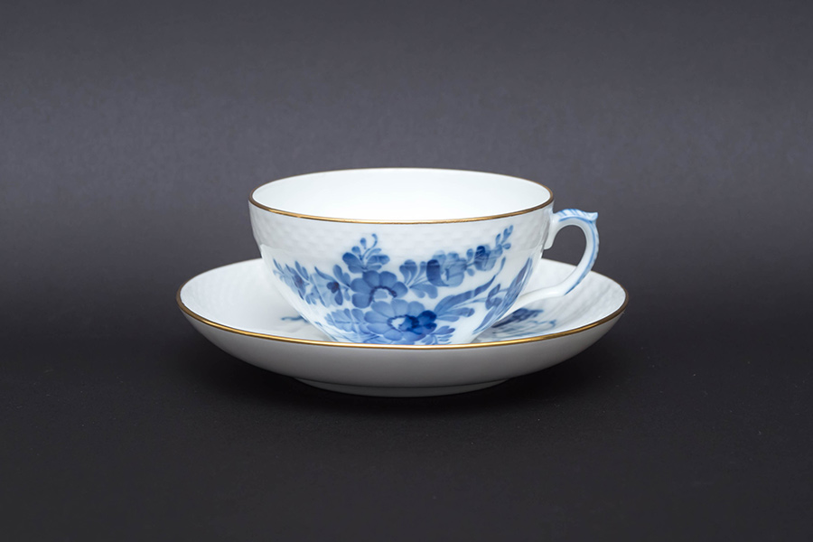 ロイヤル・コペンハーゲン ブルーフラワーカーブ（ゴールド） ティー