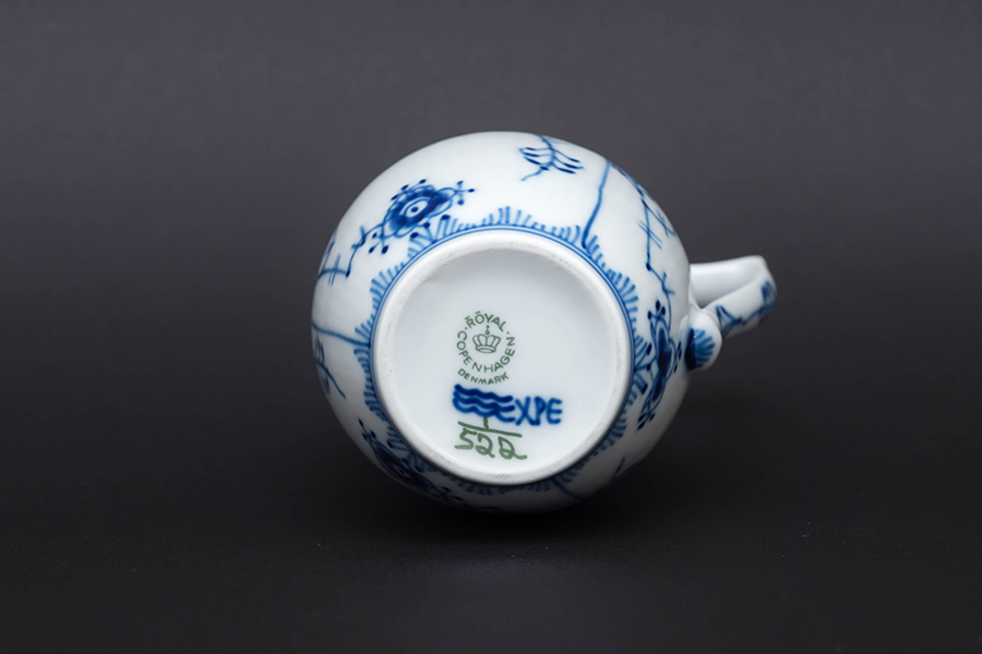 ロイヤル・コペンハーゲン ブルーフルーテッドハーフレース クリーマー