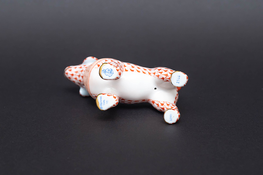 ヘレンド 干支フィギュリン（2018年）「戌（イヌ）」（レッド）を