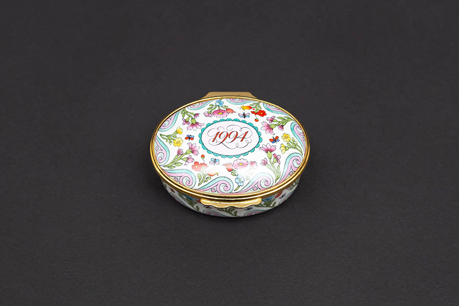 ハルシオン・デイズ エナメルボックス 『A Year to Remember』（1994年