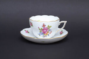 マイセン ピンクローズと忘れな草 兼用カップ＆ソーサーを買い取りまし