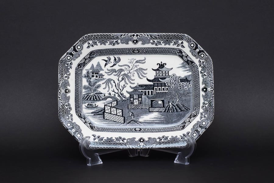 バーレイ ブラックウィロー 25cmスクエアディッシュを買い取りました