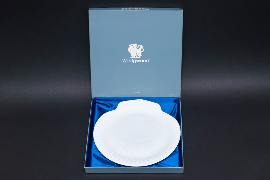 ウェッジウッド ノーチラスコレクション 23cmシェルディッシュを