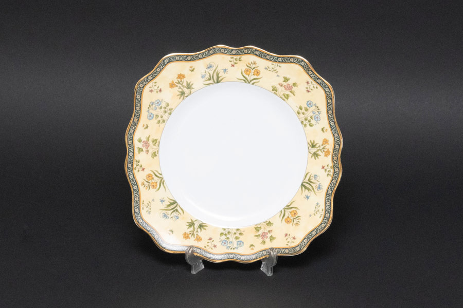 ウェッジウッド インディア デザートスクエアプレートを買い取りました