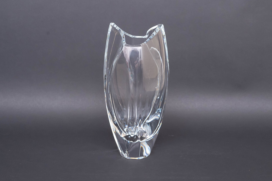 バカラ ジベルニー フラワーベース（22cm）を買い取りました｜ブランド