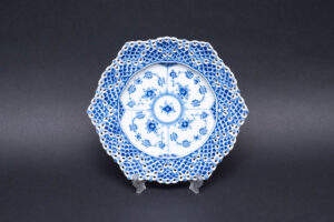 ロイヤル・コペンハーゲン ブルーフルーテッドフルレース 足つきケーキ