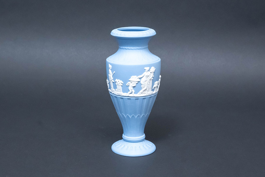 ウェッジウッド ジャスパー（ペールブルー） フルーテッドフラワー