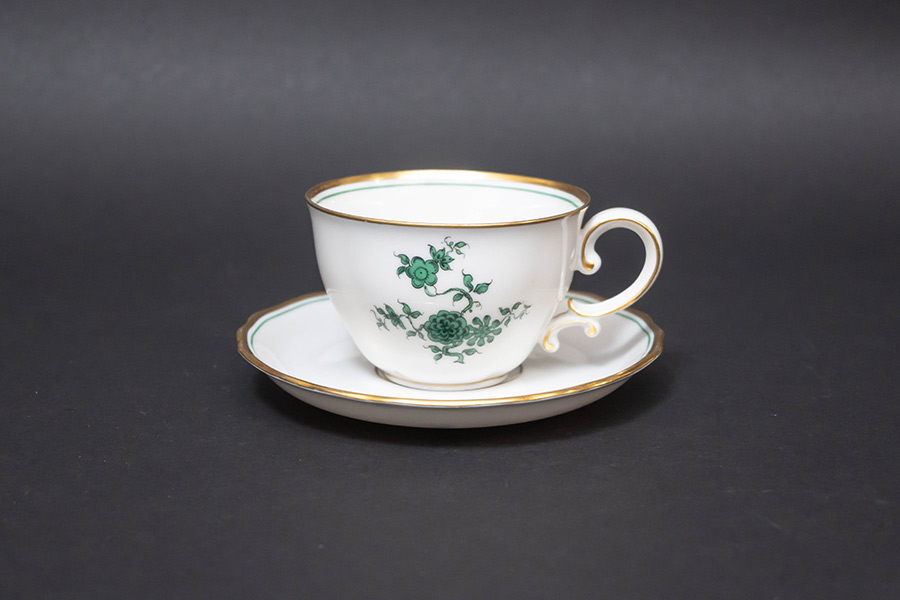 アウガルテン プリンツオイゲン モカカップ＆ソーサーを買い取りました