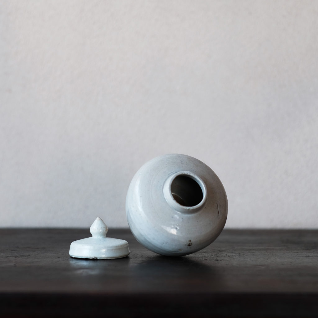 李氏朝鮮 白磁蓋付小壺 | 骨董と詩学 Antique & Poetics | 蛇韻律