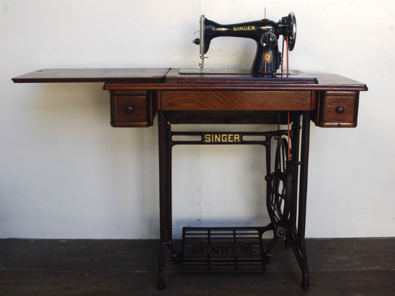 No.399 SINGER 15K88 シンガー製 家庭用足踏みミシン：アンティーク
