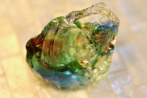 お宝マルチカラーのアンダラクリスタル原石！ – SEY-GEE-HEE