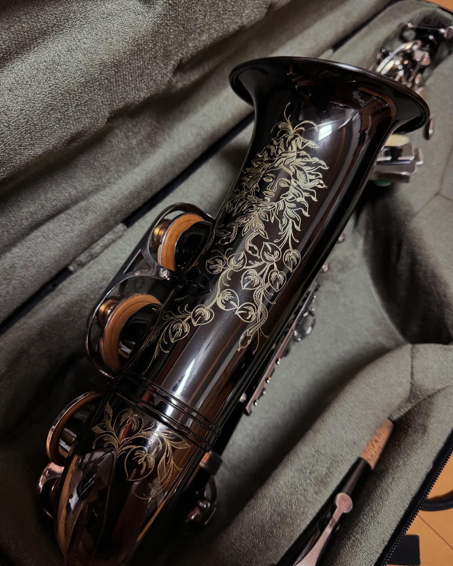 98D6DAEE-EC5E-4D80-AEF6-