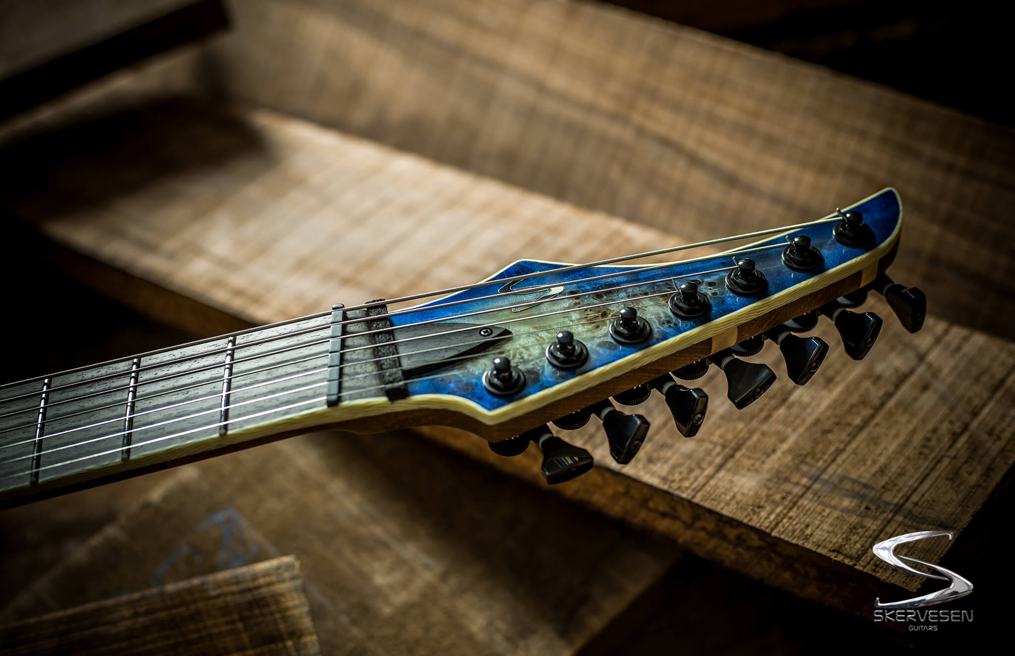 Swan 7 - Skervesen Custom Guitars