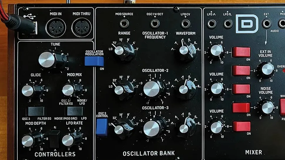 鍵盤楽器 behringer MODEL D 鍵盤楽器 Behringer Model D Behringer
