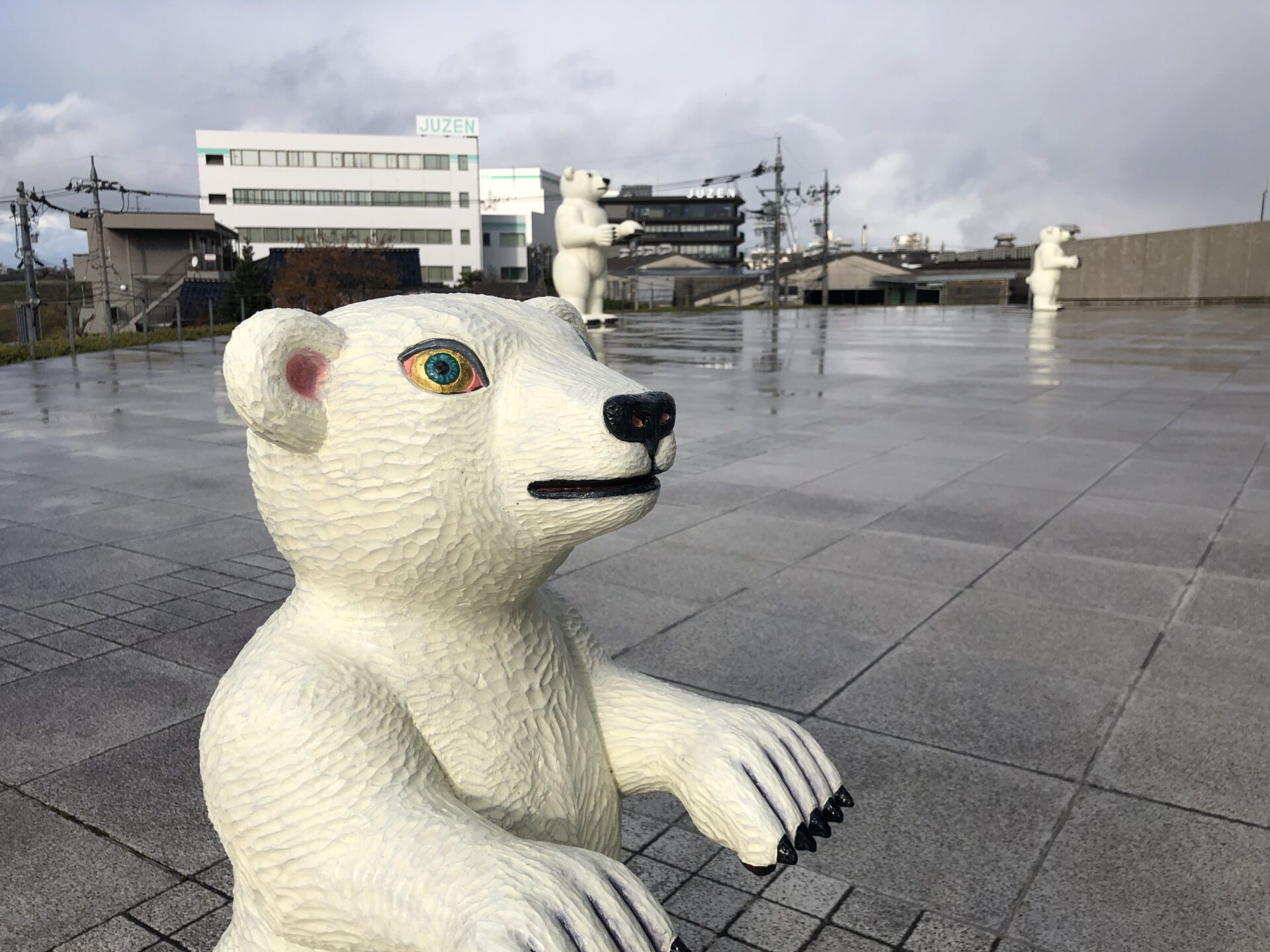 富山旅行 白熊がいる富山県美術館 アート＆デザイン | しえくるくる