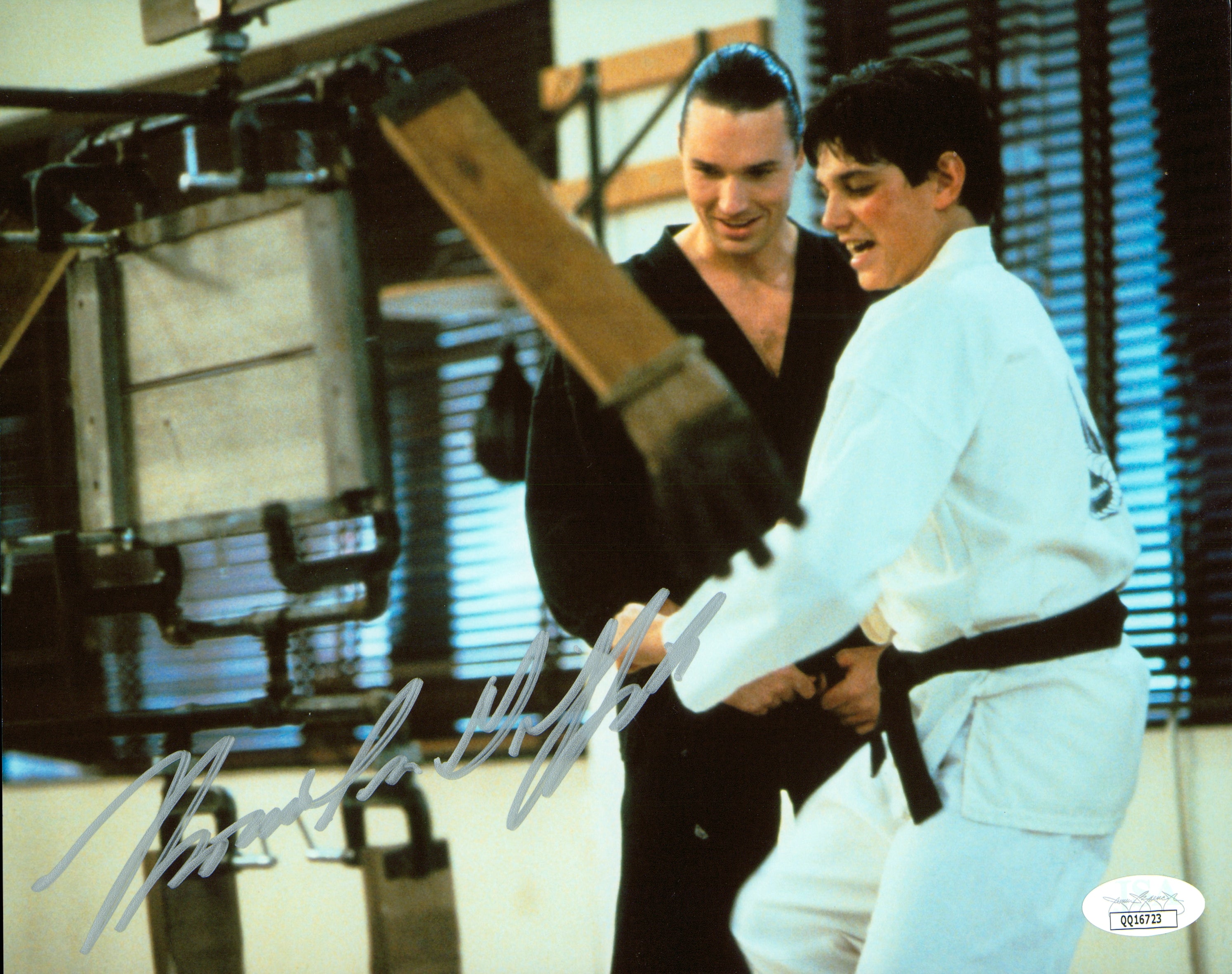 トーマス・イアン・グリフィス直筆サイン入り8x10写真（JSA付き