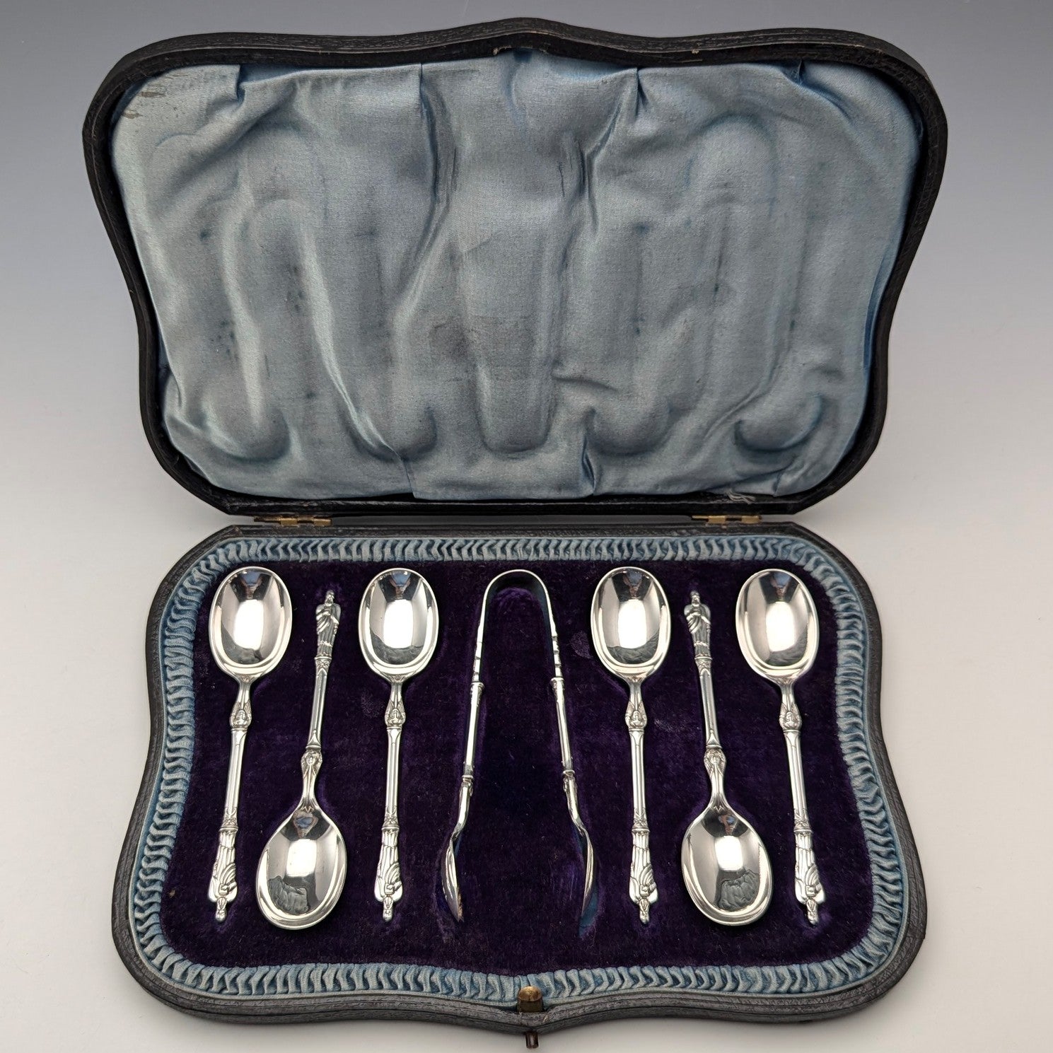 英国製 純銀 ティースプーンとシュガートング シャムロック クローバー